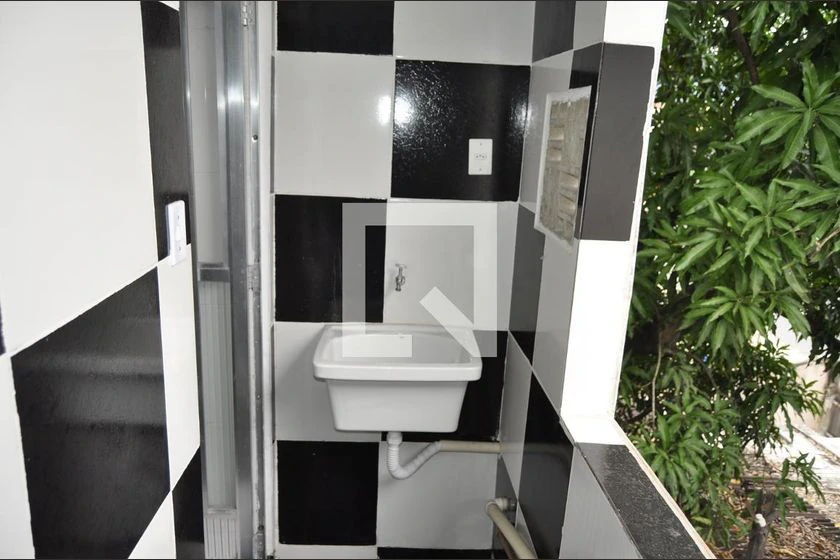1-bedroom apartment with a private garden — photo 4