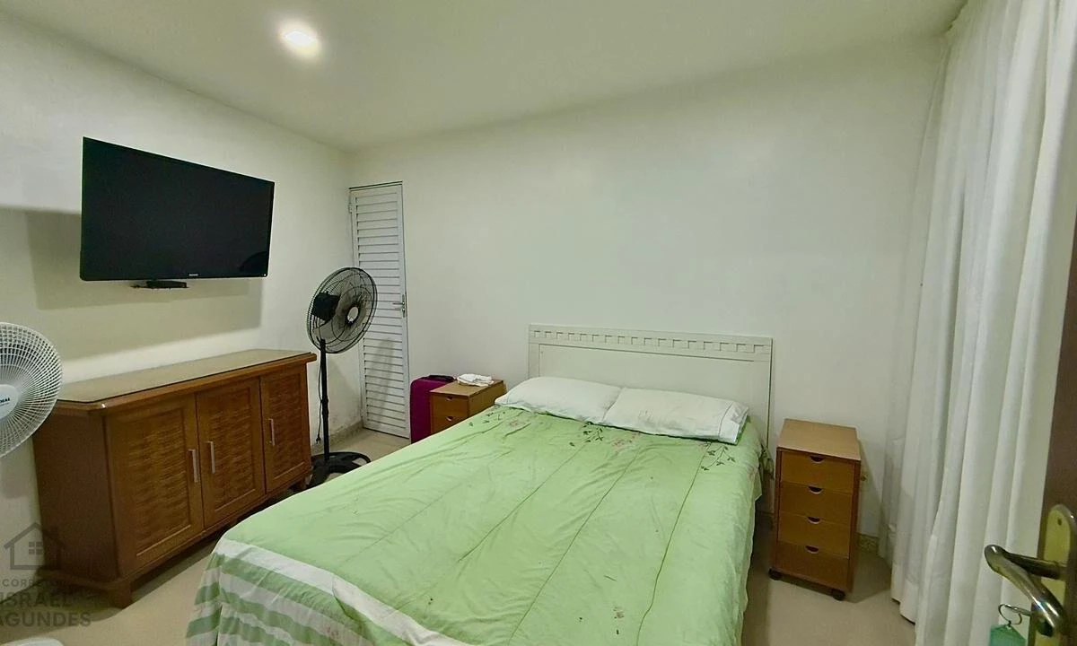 Furnished house with 6 bedrooms and 6 parking spots — photo 10