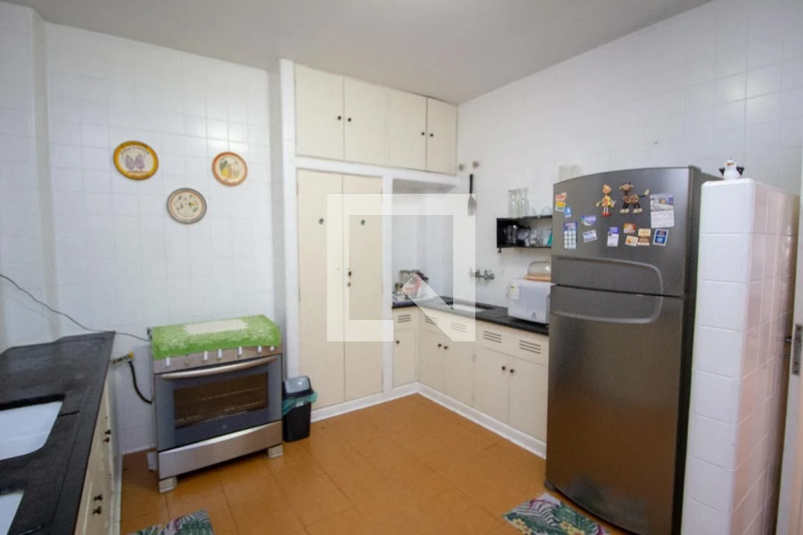 Furnished apartment with 3 bedrooms and 5 bathrooms — photo 2