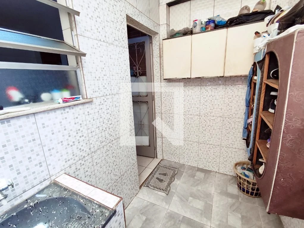 Дом 120 м² с застеклённым балконом и панорамными окнами — photo 45