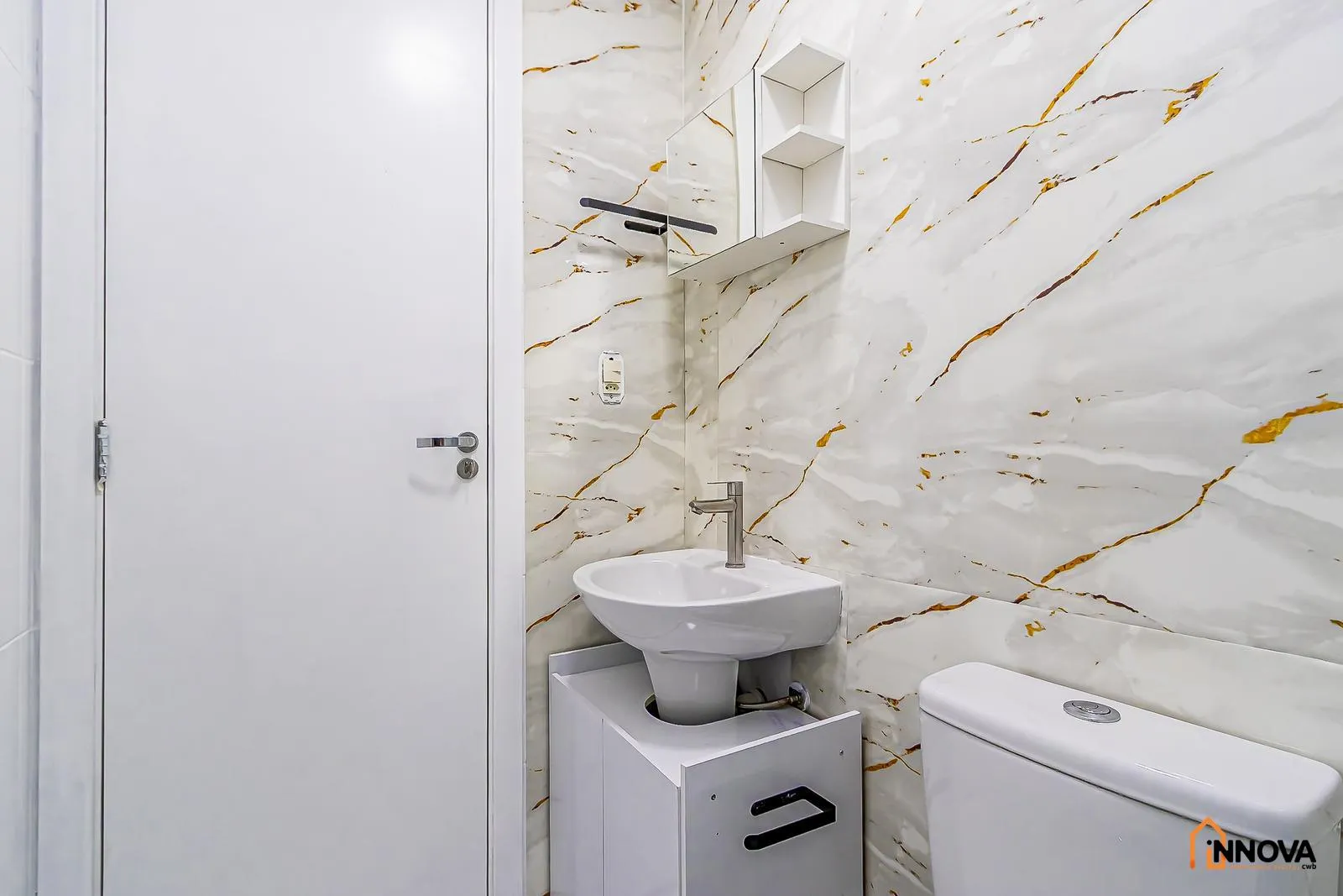 Робоче місце та 1 спальня: квартира 35 м² — photo 15