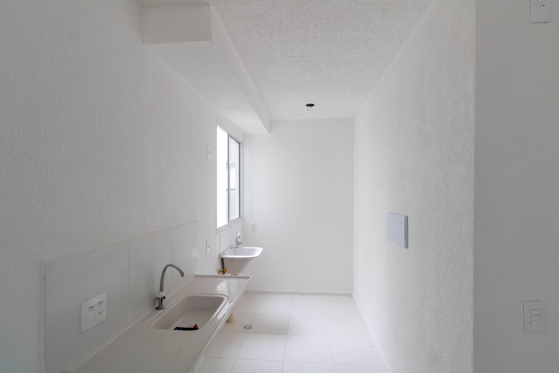 2-bedroom apartment with a washing machine — photo 13
