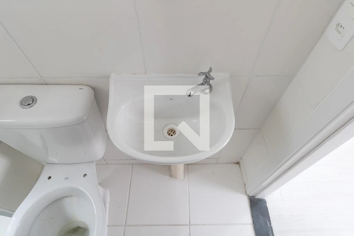 Apartamento com 2 quartos, 1 banheiro e 1 vaga — photo 23