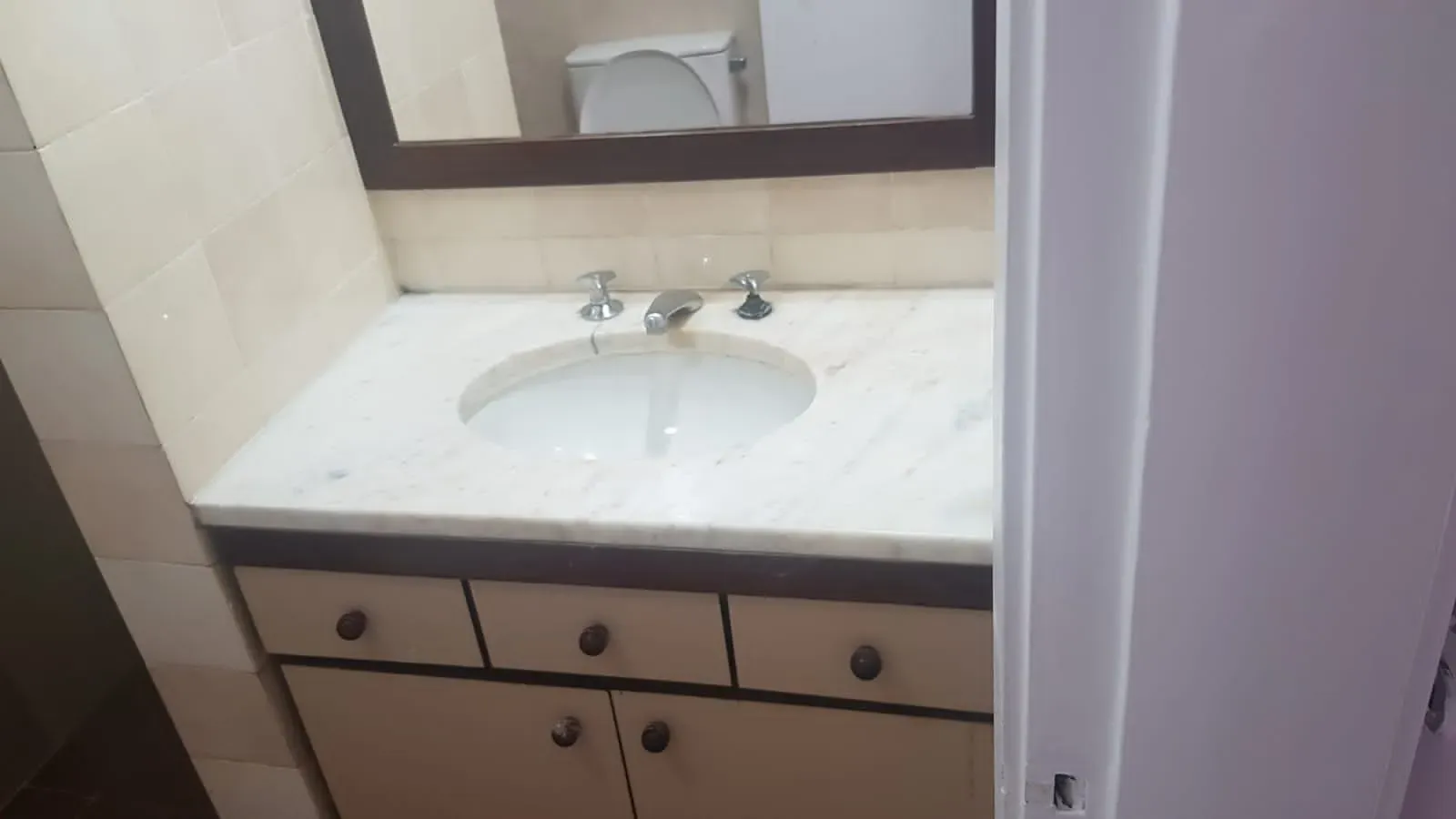 Квартира на 4-му поверсі з робочим місцем — photo 15