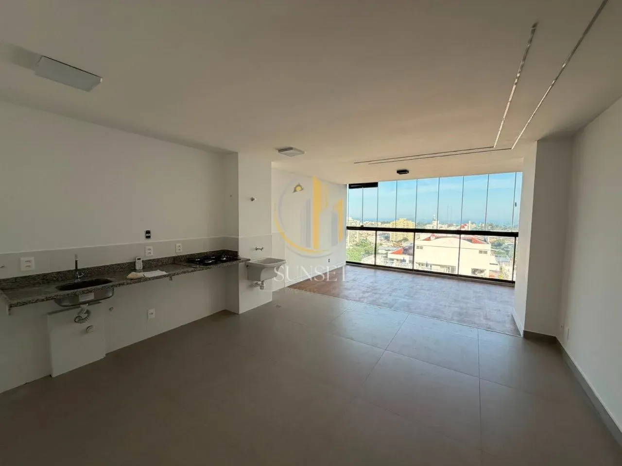 3-bedroom apartment with a water view — photo 13