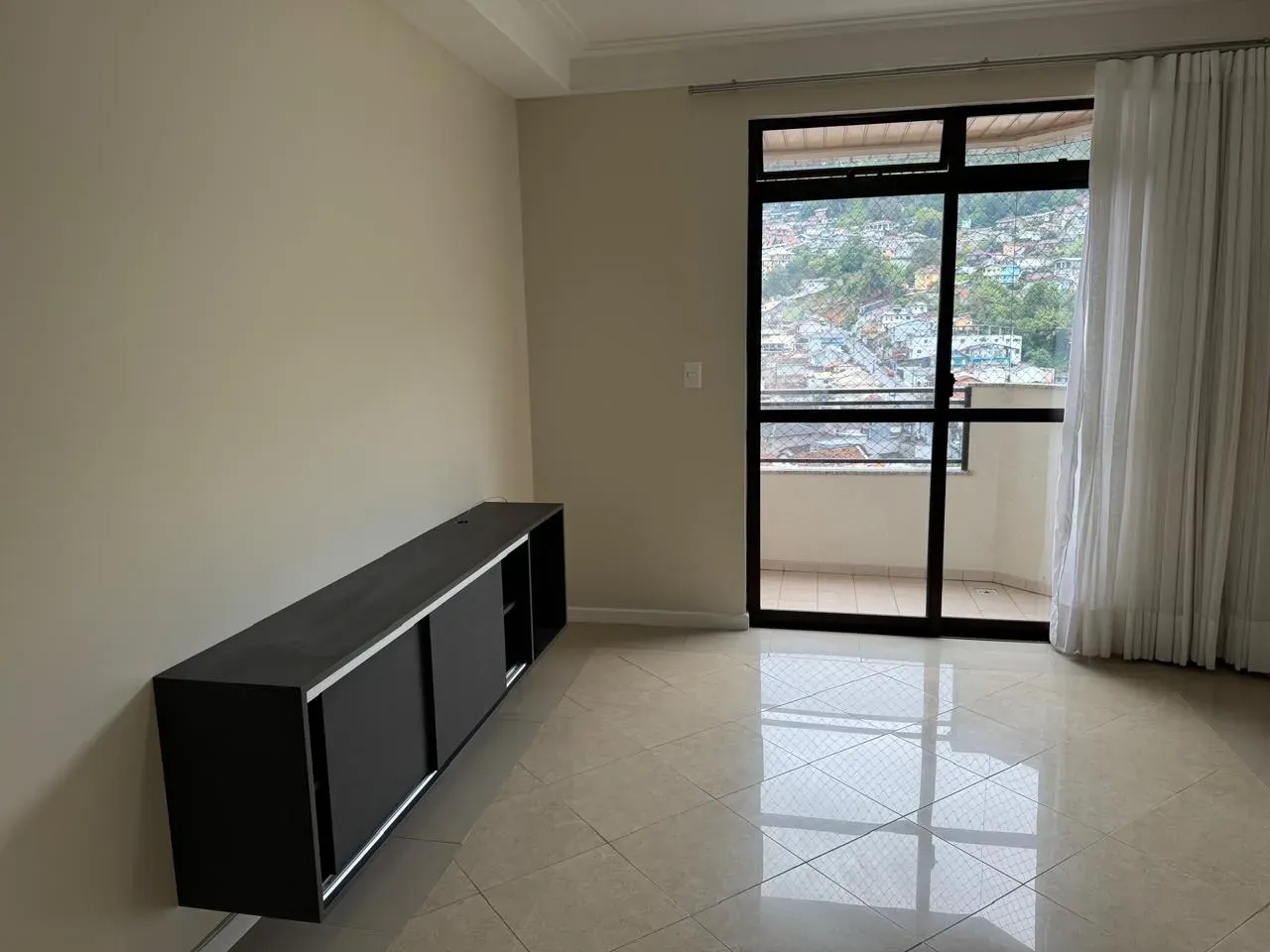 Mountain view in a 3-bedroom apartment, 126 m² — photo 10