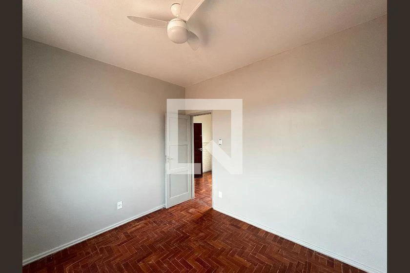 House, 76 m², with wood or laminate floors — photo 11