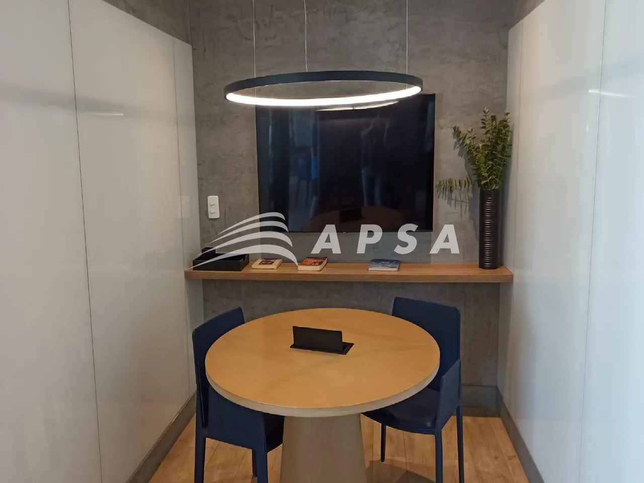 Furnished apartment with 1 bedroom and open-plan kitchen — photo 10