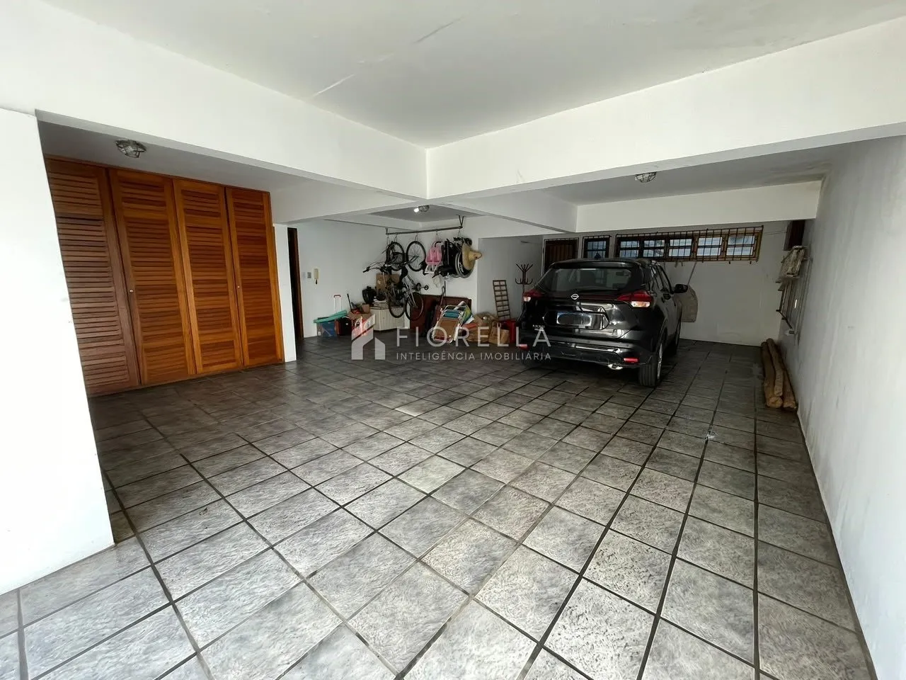 Furnished house, 376 m², with a water view — photo 55