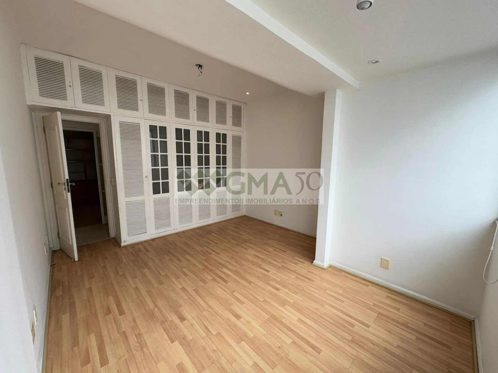 Apartamento com 4 quartos e 4 banheiros, com varanda — photo 10