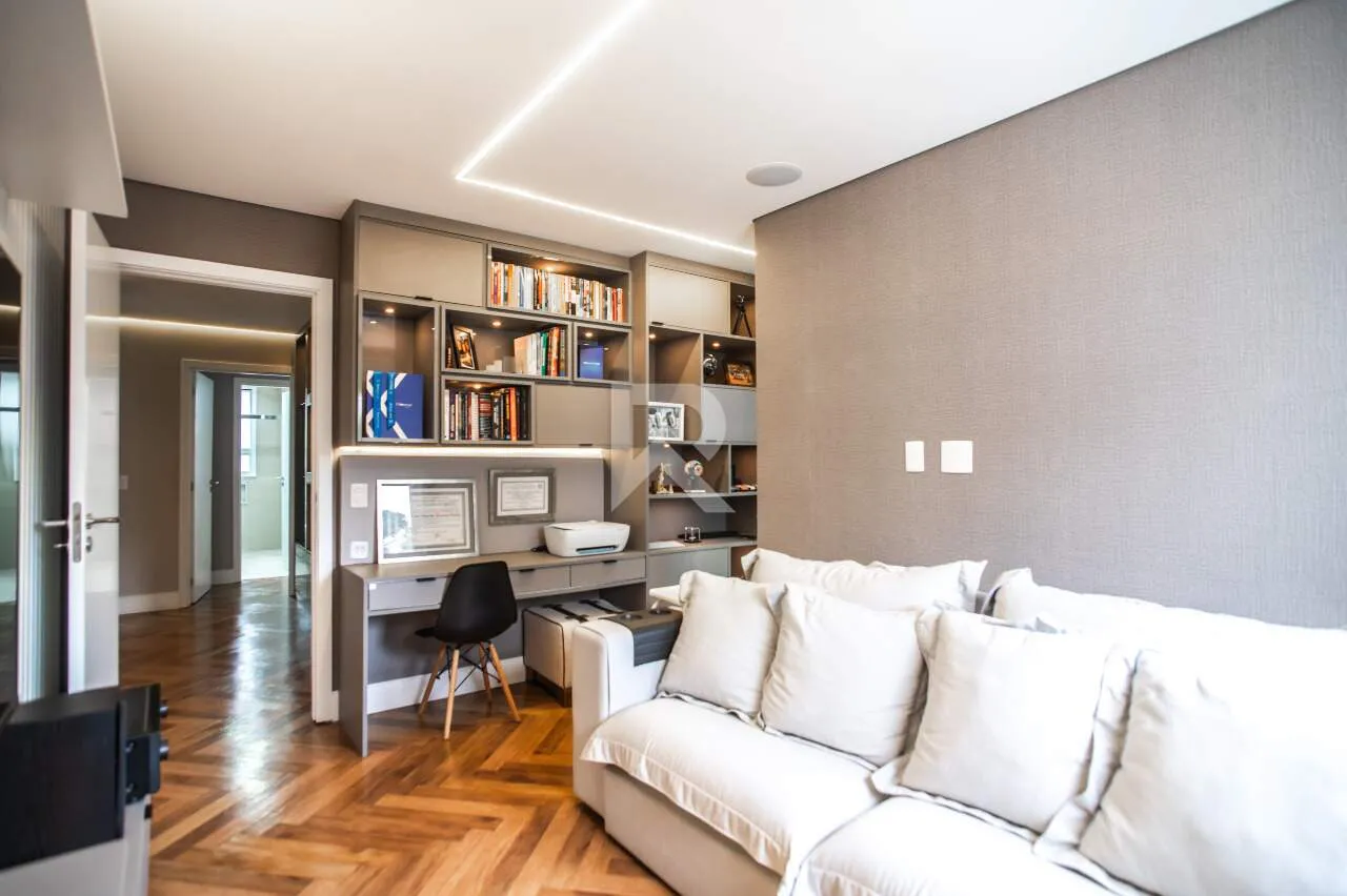Furnished apartment with 4 en-suite bedrooms and 255 m² — photo 18