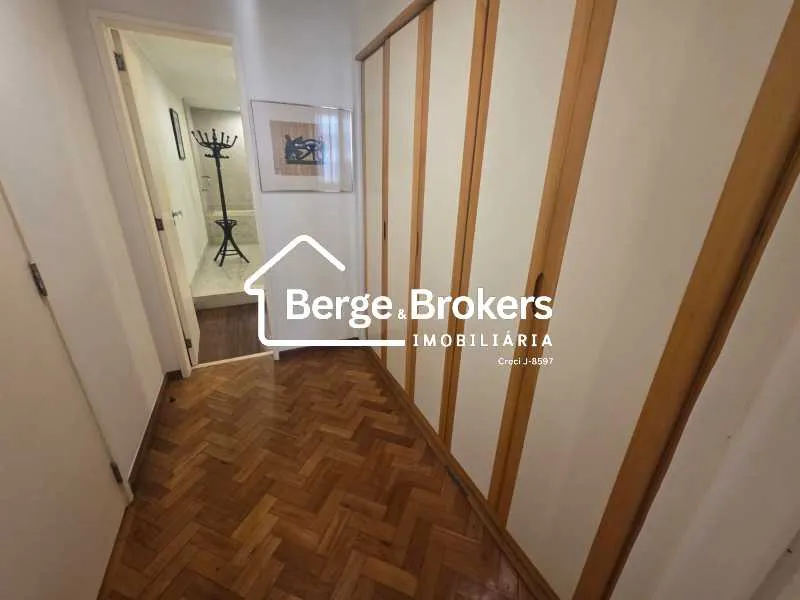 Мебльована квартира 347 м² з 4 спальнями — photo 25