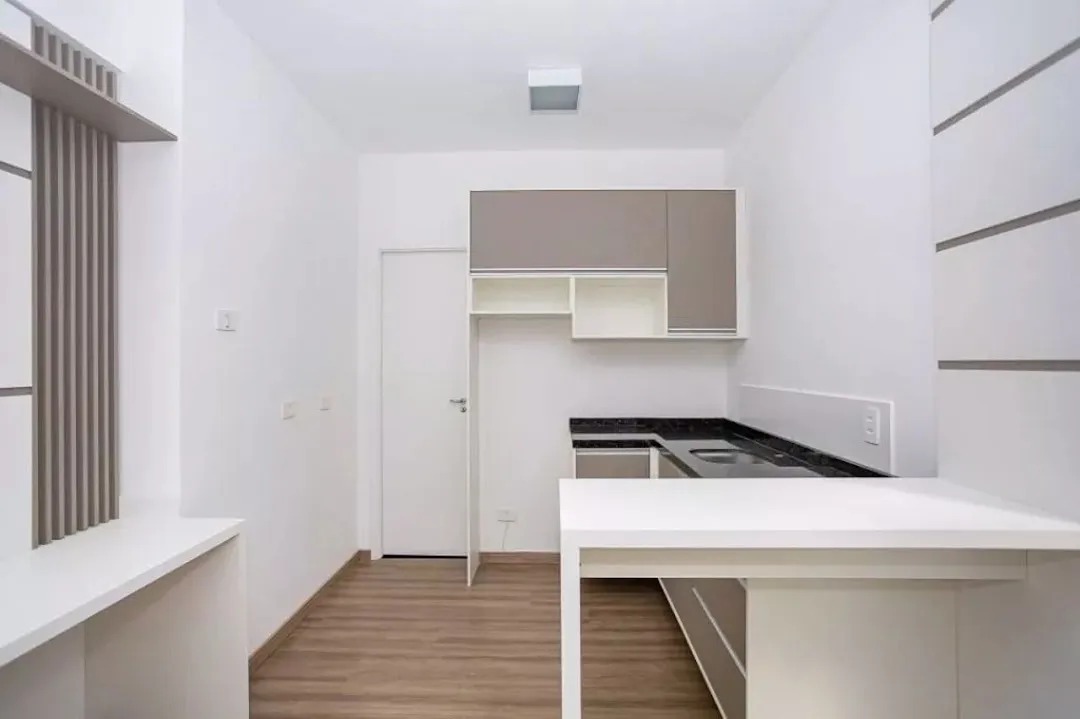 1-bedroom apartment with open-plan kitchen, 50 m² — photo 2