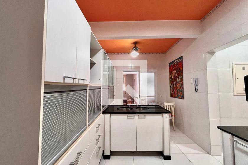 3-bedroom apartment with 301 m² and no parking — photo 31