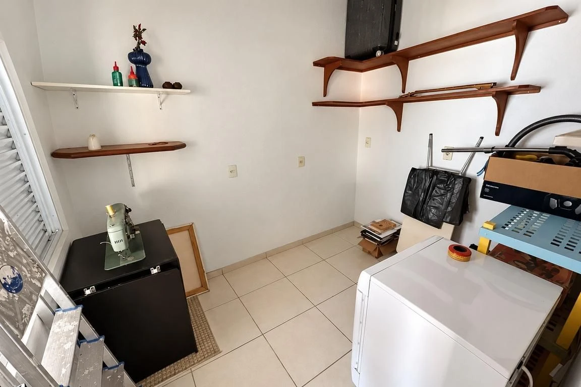 Home office in a 3-bedroom house, 148 m² — photo 20