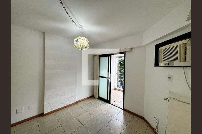 111 m² rental apartment with 3 bedrooms and 2 parking spots — photo 14