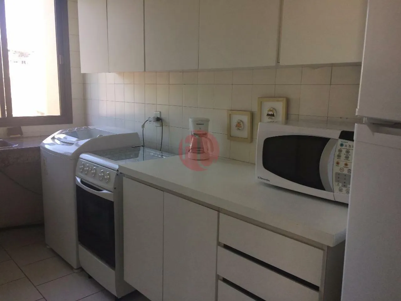 Apartamento mobiliado com 1 dormitório e 55 m² e vaga — photo 2