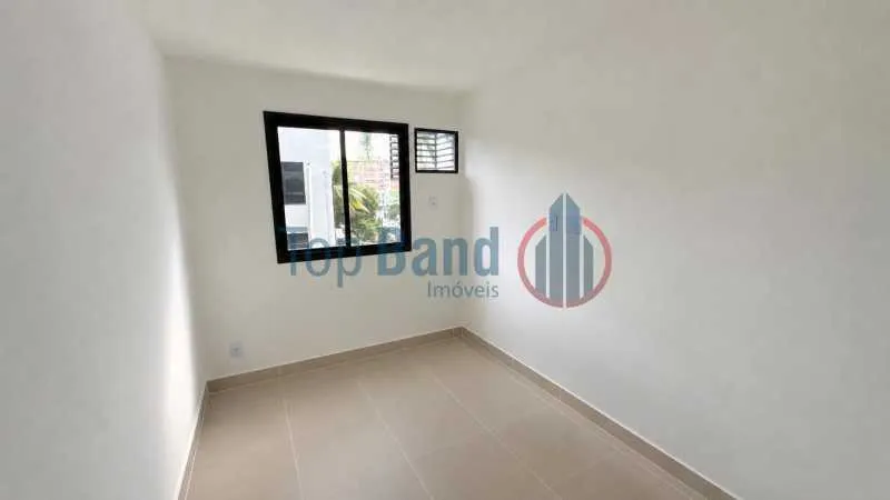 1-bedroom apartment with a balcony and open kitchen — photo 10