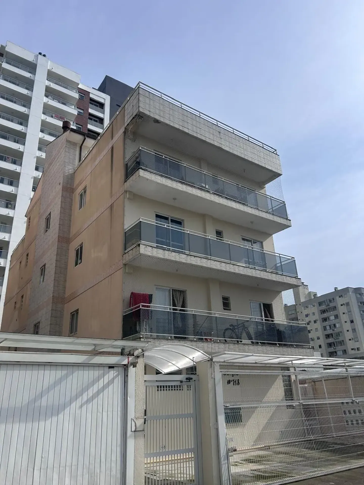 1-bedroom apartment 40 m² with a glass shower enclosure — photo 15