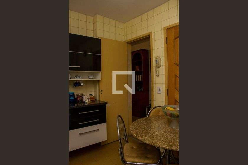 90 m² apartment with 2 bedrooms and a closed gas kitchen — photo 20