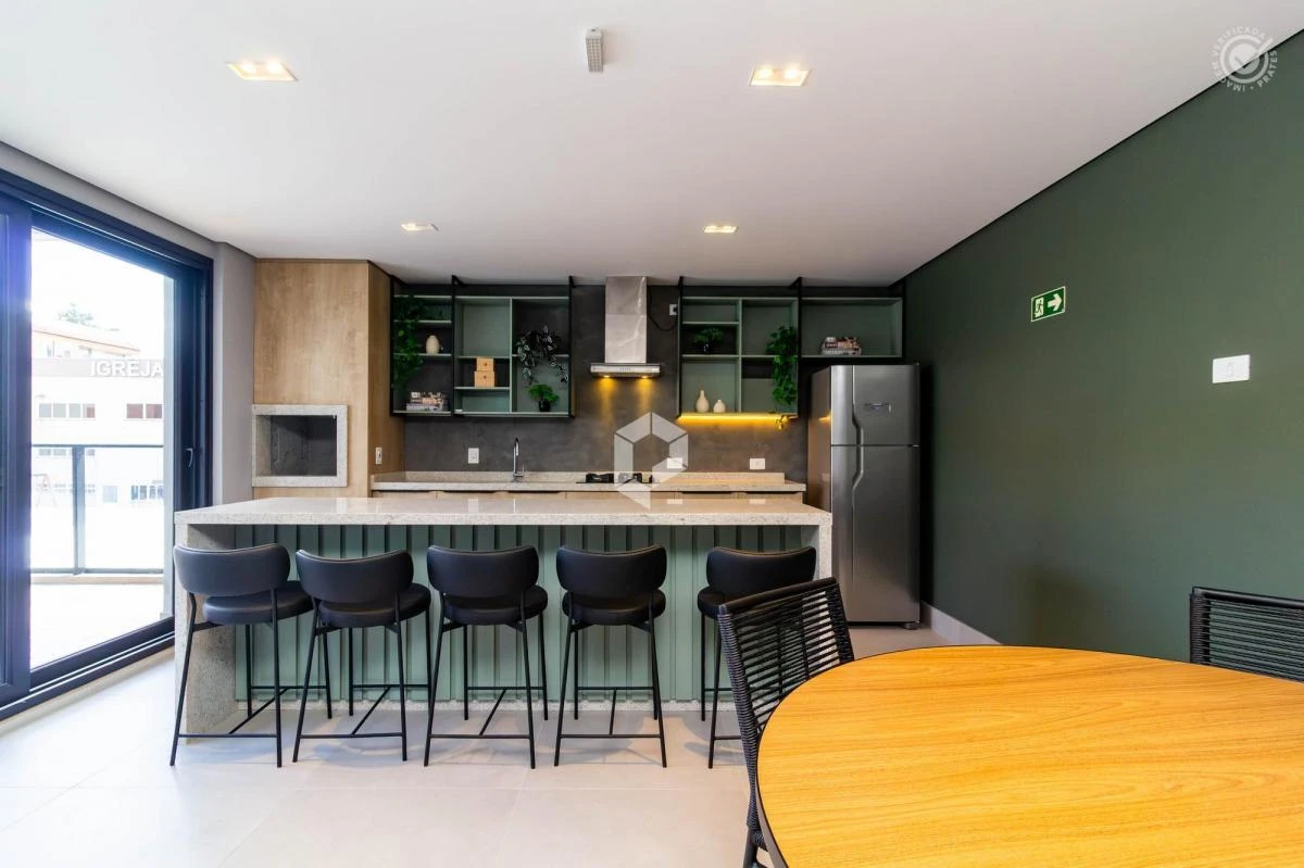 One-bedroom apartment in a building with a gym — photo 5