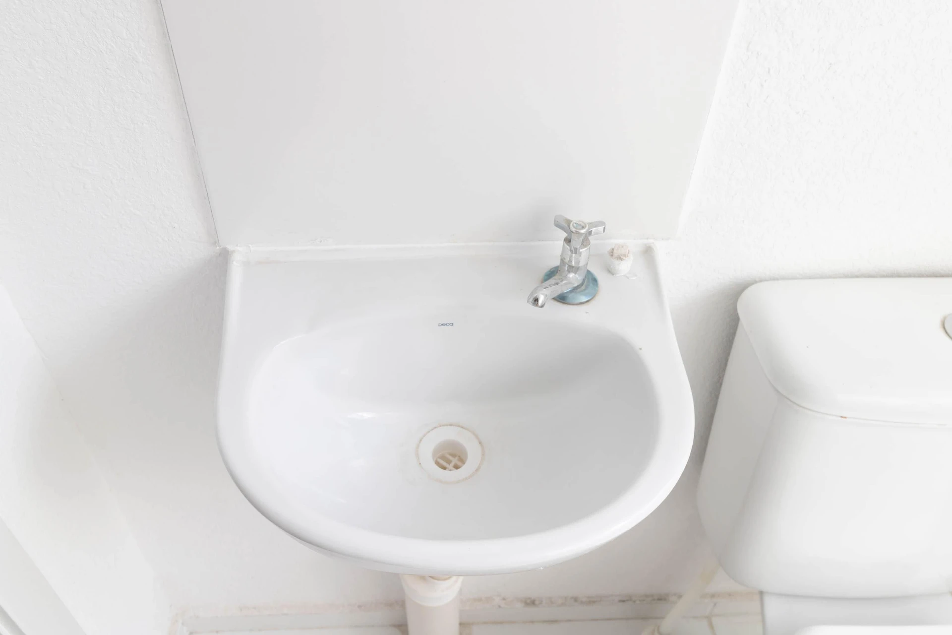 Apartamento de 2 dormitorios y baño con ducha de vidrio — photo 17