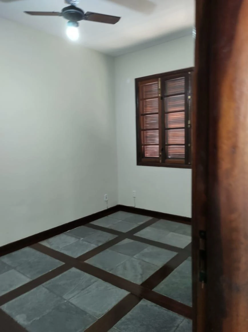 Casa térrea sem mobília com 4 quartos e 6 banheiros — photo 35