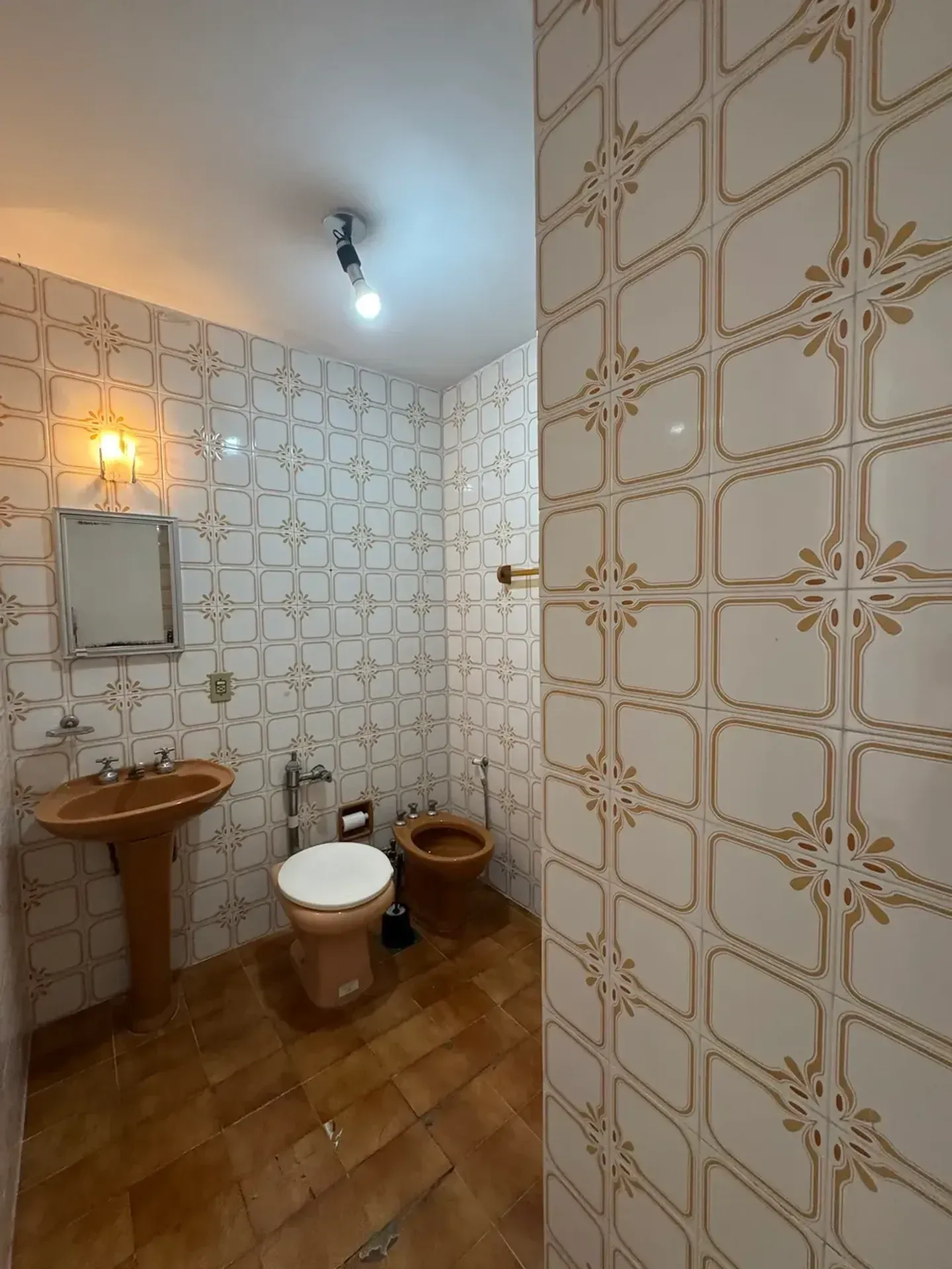 Mountain view in a one-bedroom apartment, 63 m² — photo 16