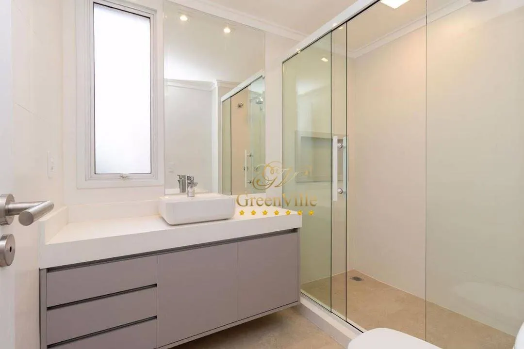 4-bedroom rental apartment with 297 m² and 3 parking spots — photo 29