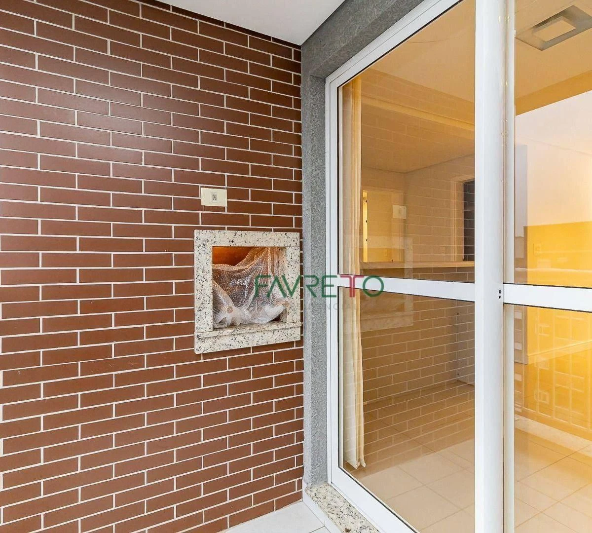 One-bedroom apartment in a building with a pool — photo 26