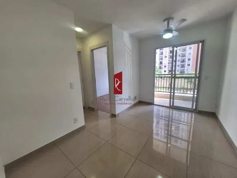 Unfurnished 2-bedroom apartment with a gas kitchen