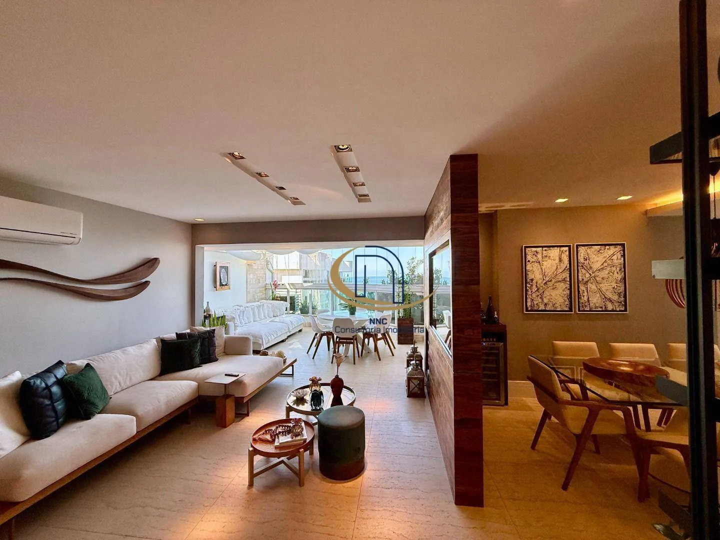 Front-facing penthouse with 215 m² and 4 bedrooms — photo 4
