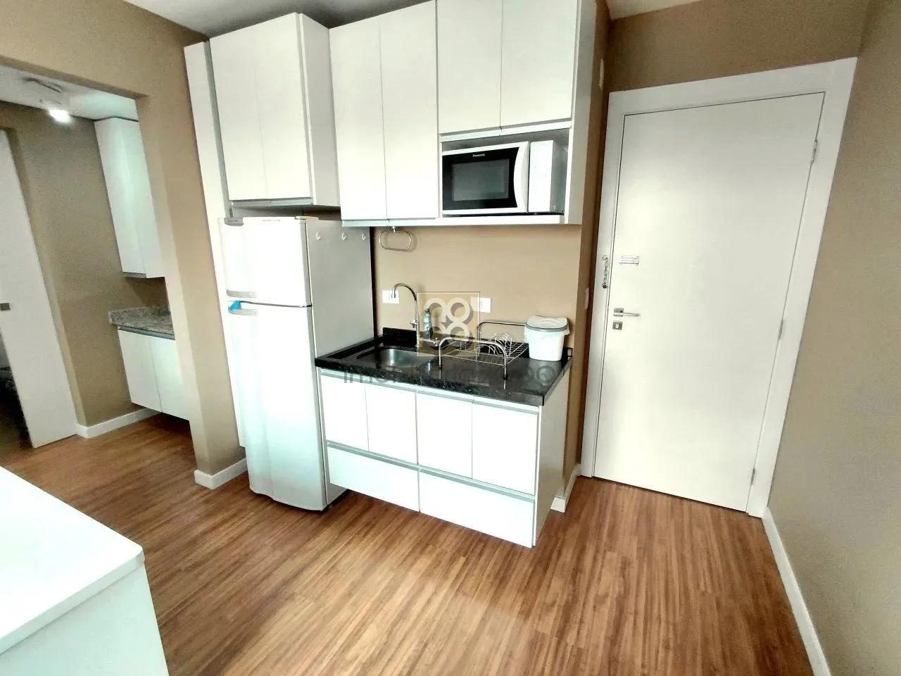 1-bedroom furnished apartment with 69 m² and parking — photo 6
