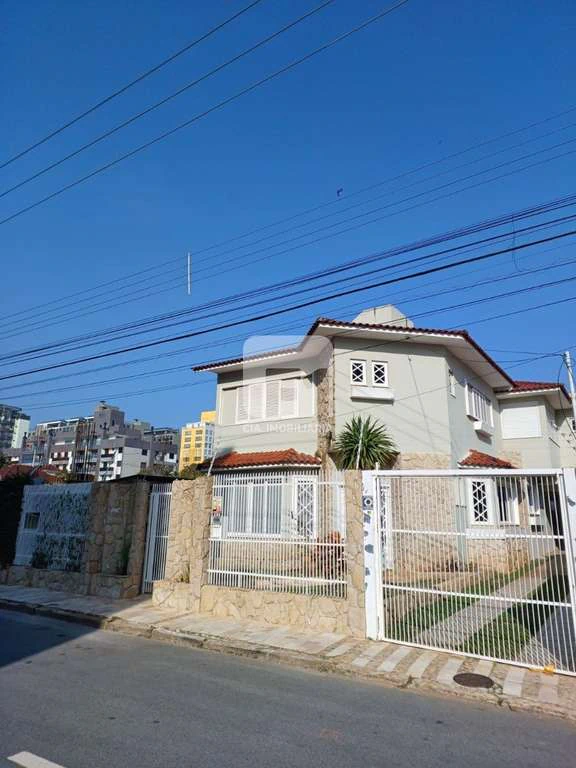 Casa com 4 dormitórios e 351 m² com quintal e churrasqueira — photo 3