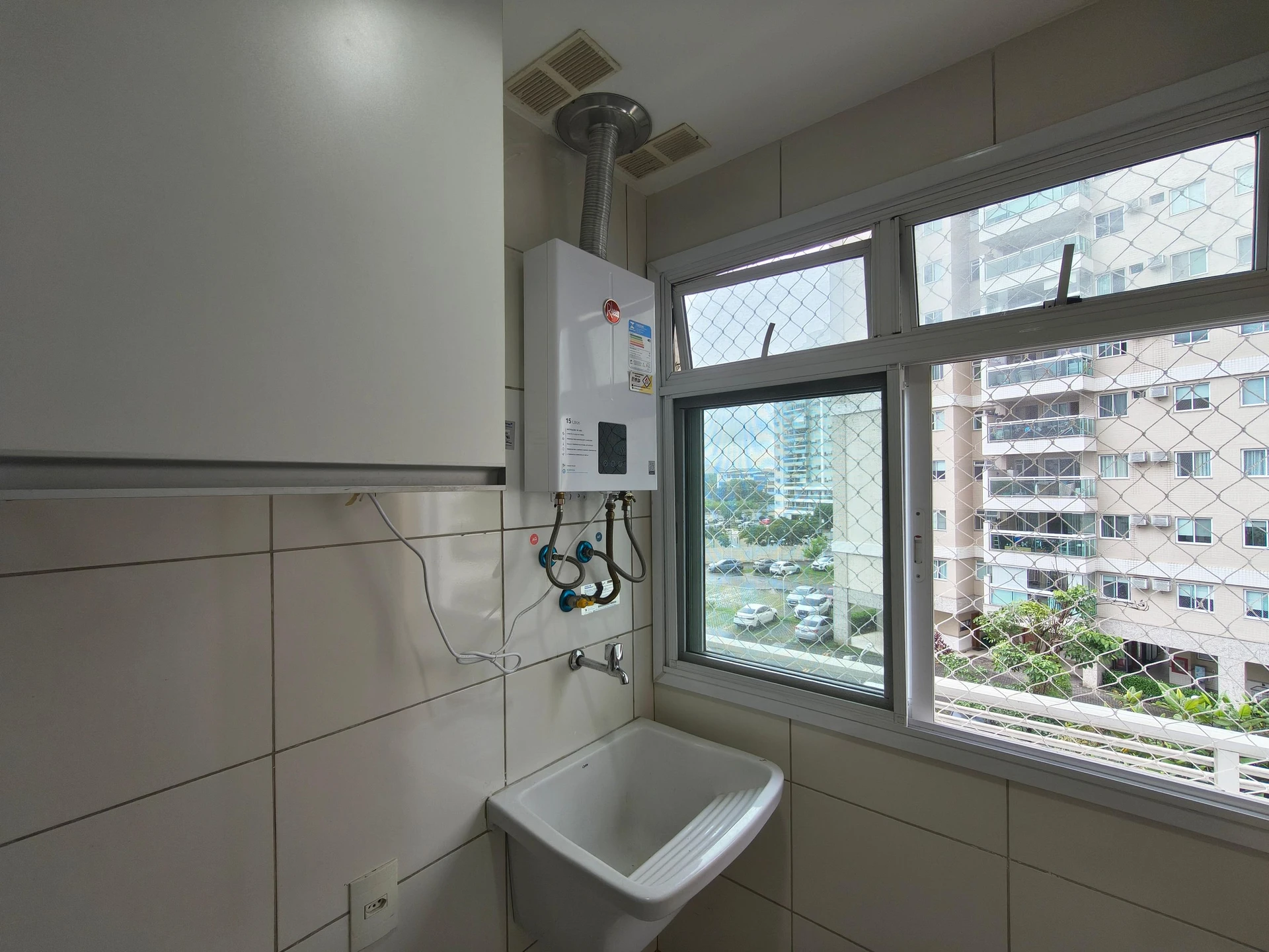 3-bedroom apartment in a building with a sauna — photo 11