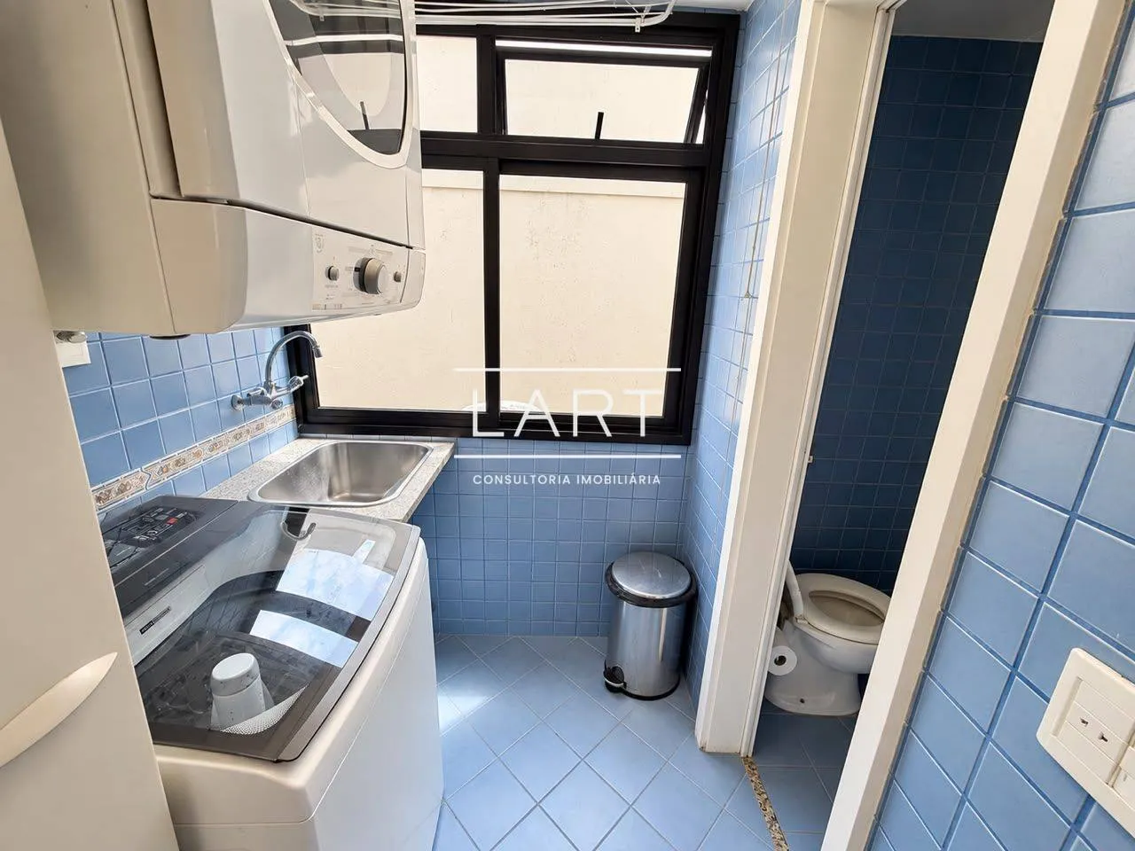 Furnished apartment, 220 m², with floor-to-ceiling windows — photo 27