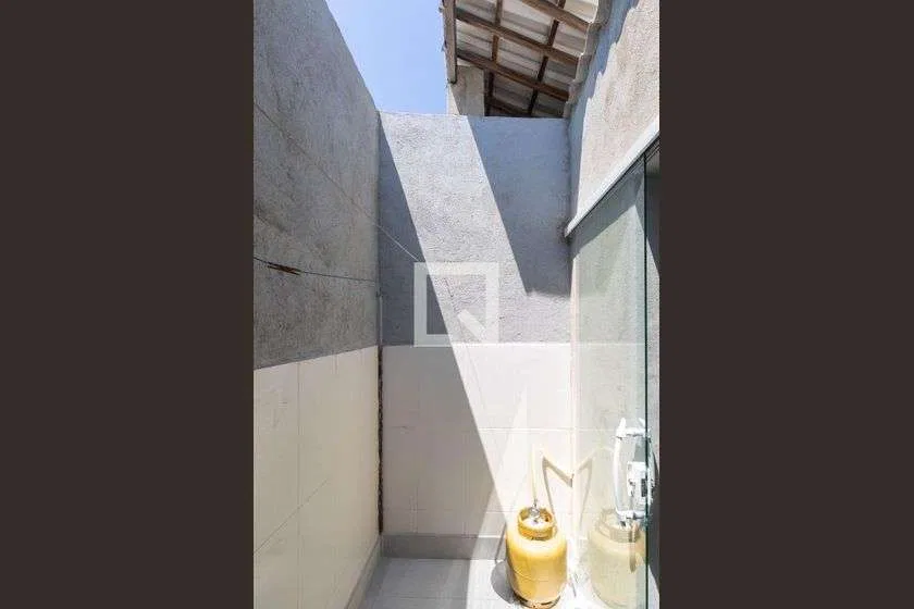 Monoambiente con espacio de home office en Rio de Janeiro — photo 13