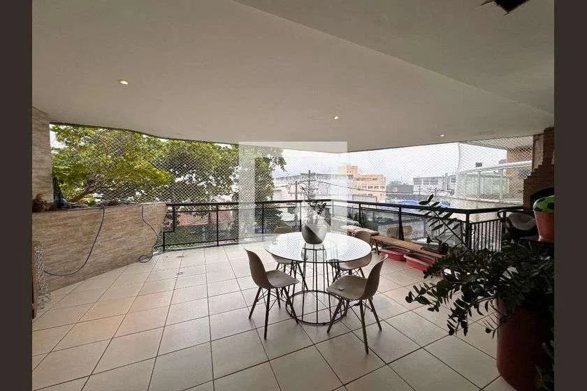 Furnished apartment with a built-in balcony grill and 4 bedrooms — photo 22
