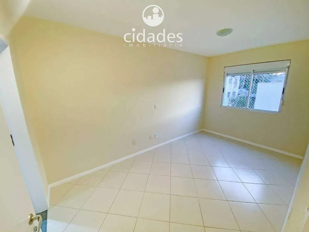 Apartamento de 1 dormitorio con balcón y 1 plaza — photo 2