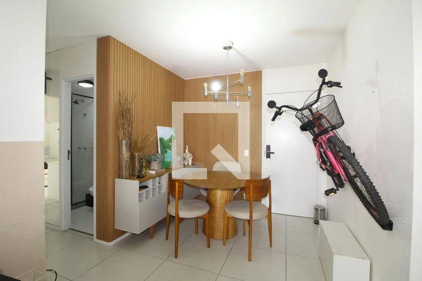 3-bedroom apartment in a building with a gym — photo 9