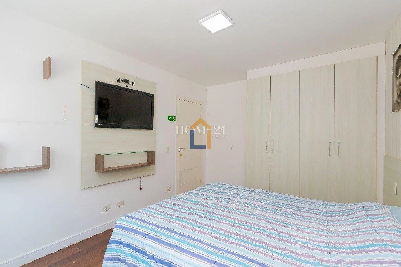 Furnished 470 m² house with 4 bedrooms and private garden — photo 53