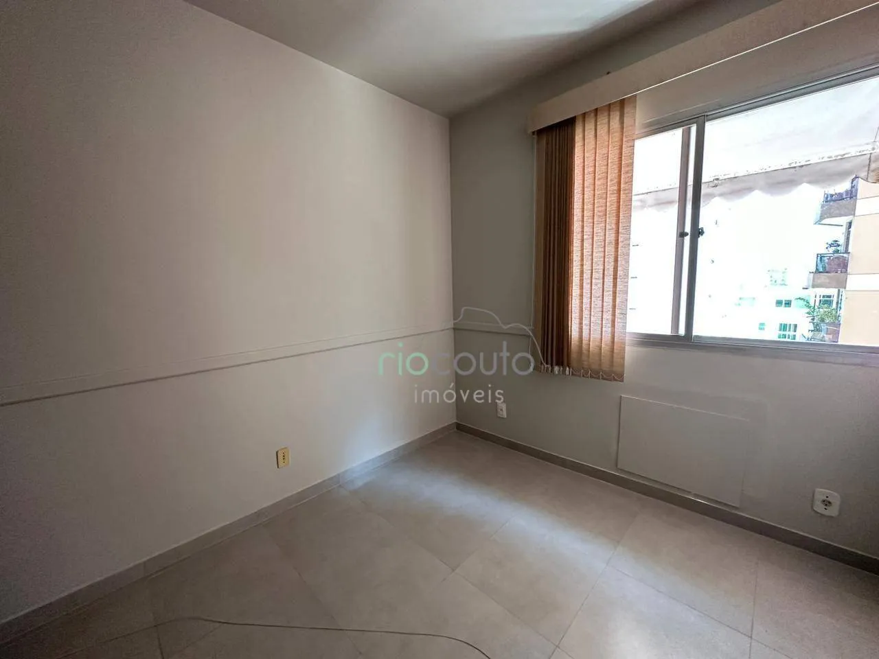 2-bedroom apartment with a suite and open views — photo 16