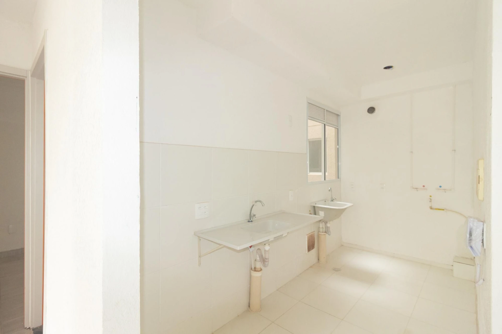 For rent apartment with a separate kitchen and 2 bedrooms — photo 2
