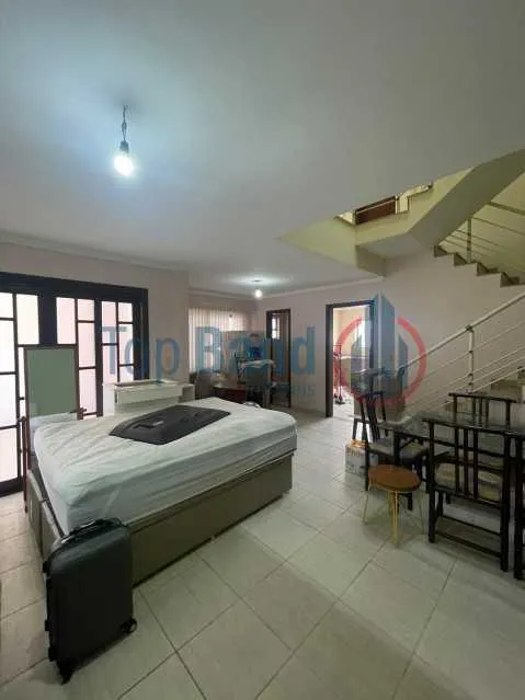 Duplex condo house with 3 bedrooms and 1 bathroom — photo 14