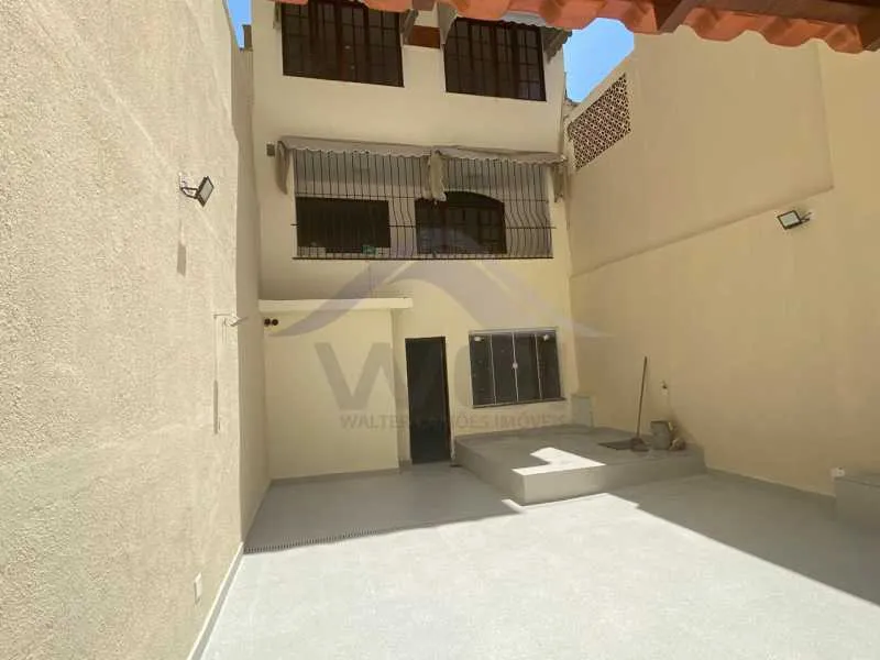 Triplex house 325 m² with private garden and 5 parking spots — photo 12