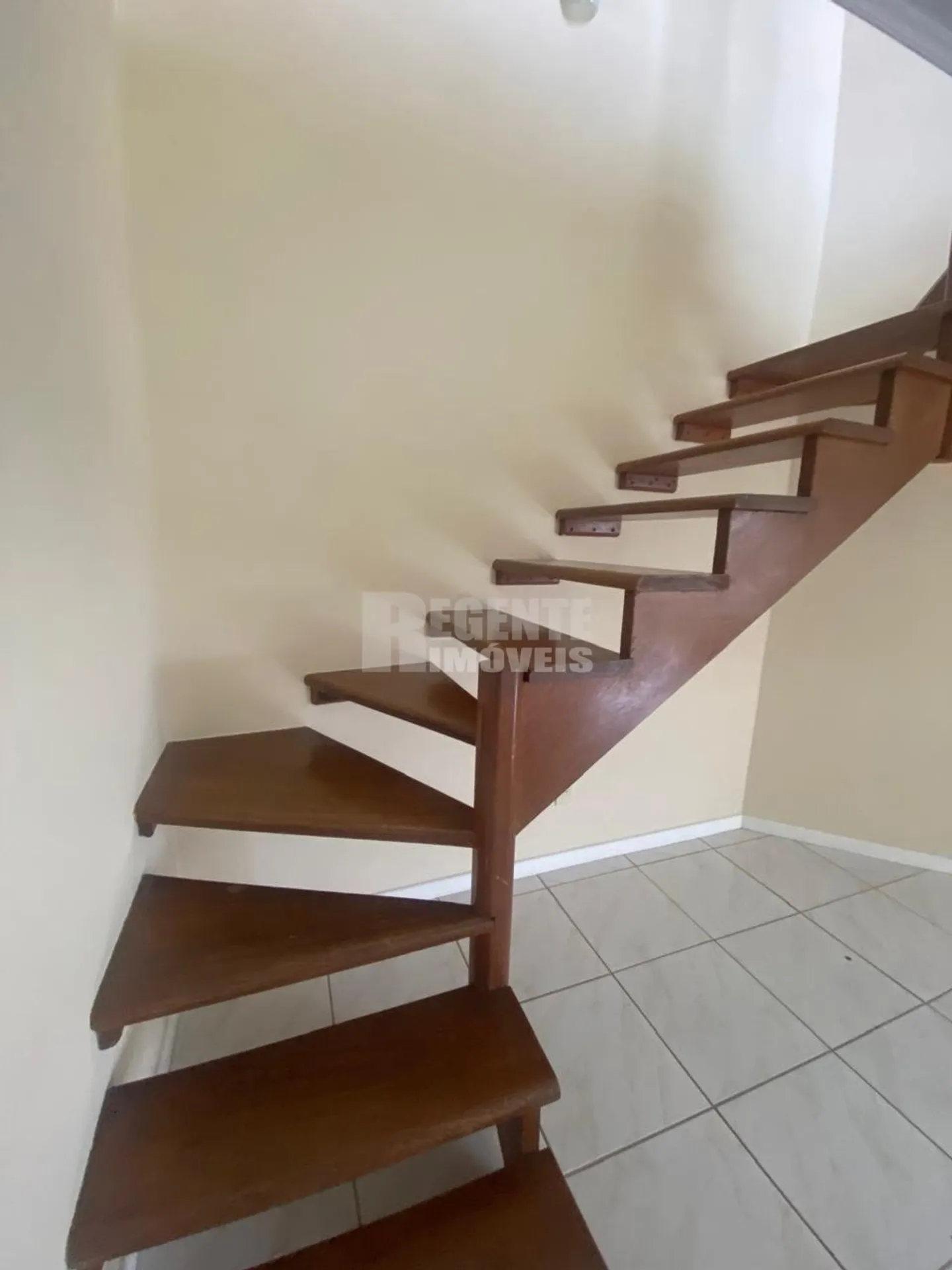 Duplex penthouse with 2 bedrooms, 2 parking spaces — photo 23