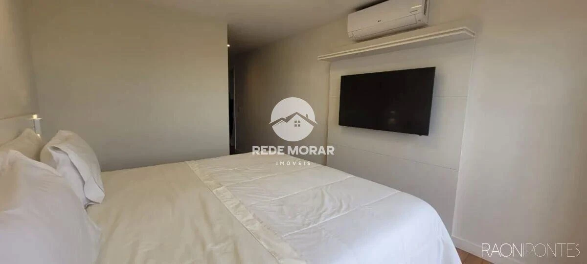 268 m² apartment with a water view and a bathtub — photo 38
