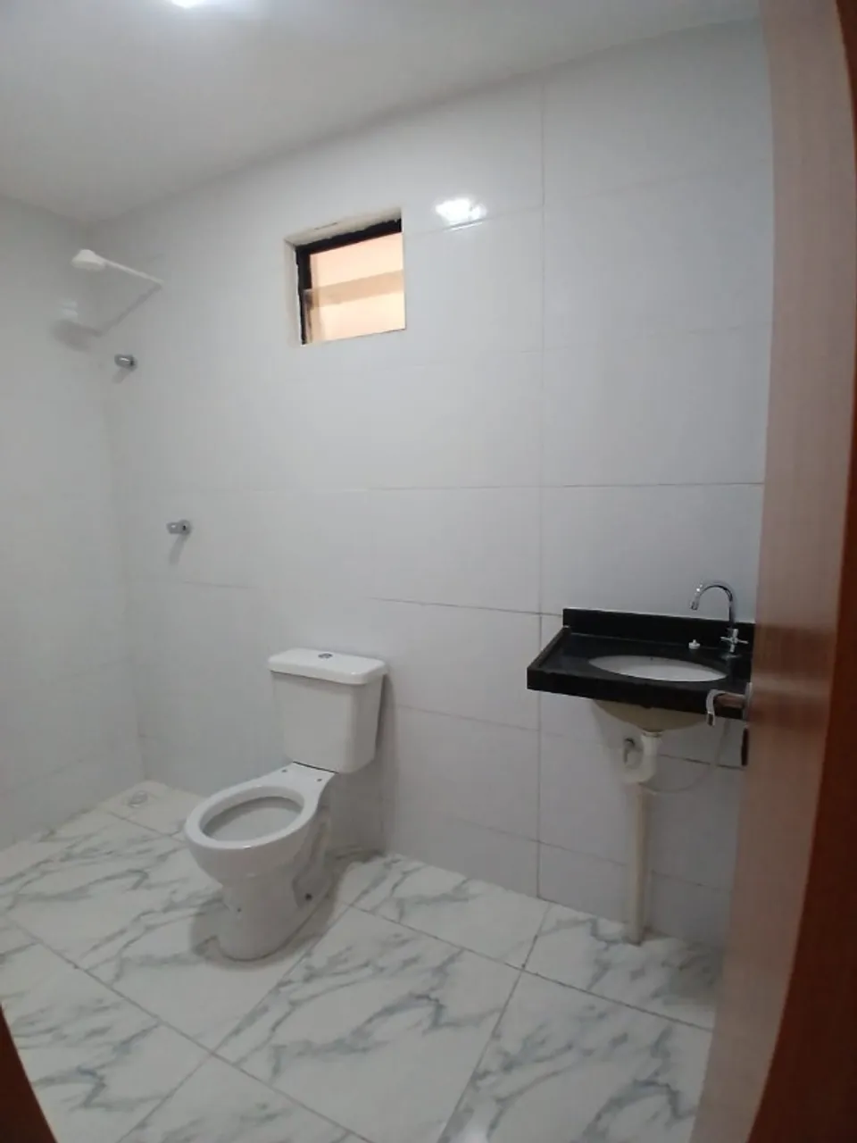 2-bedroom apartment in a building with a gym — photo 13