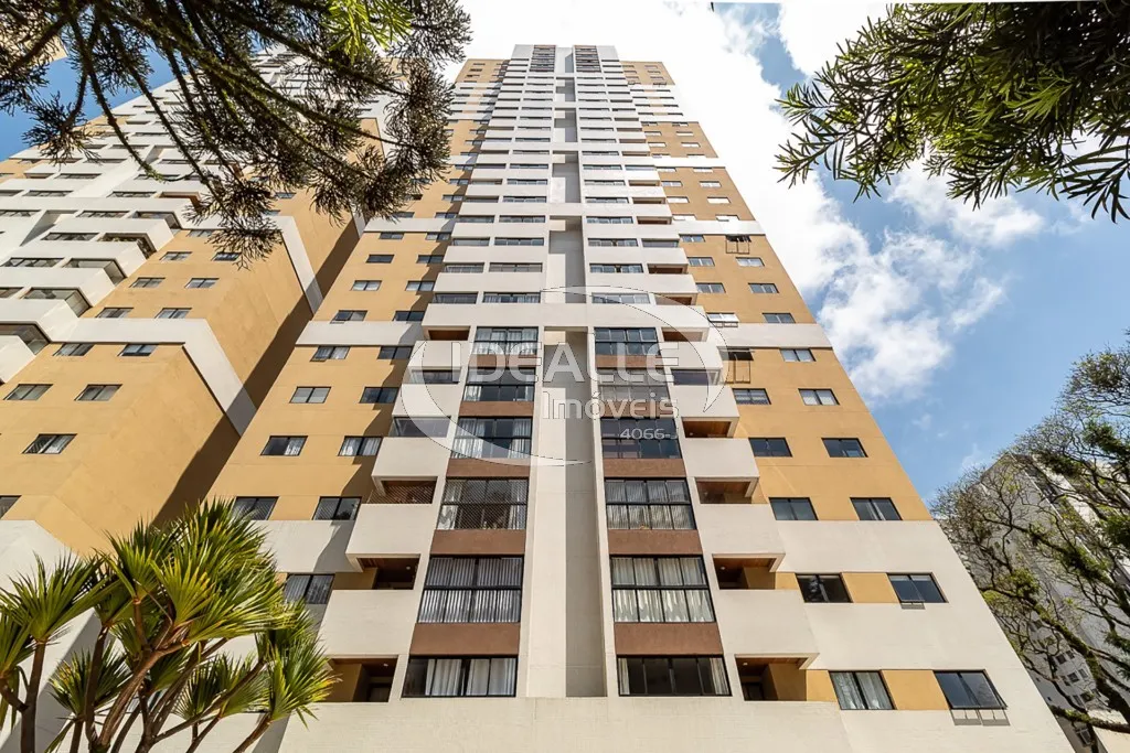 242 m² apartment with 3 bedrooms and private BBQ