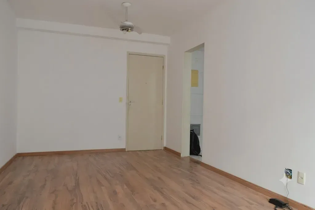 Furnished apartment with 2 bedrooms, balcony and 1 parking — photo 8